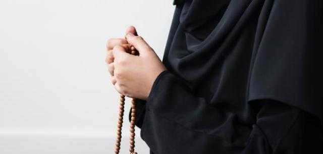 نهى النبي عن خروج الأرملة في أشهر العدة.. فما السبب؟