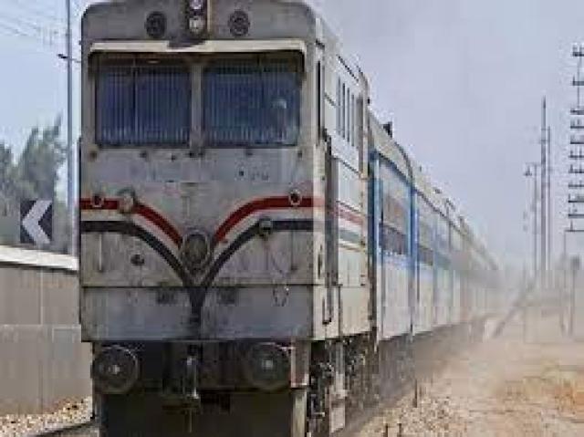 فرحها قريب .. قطار يدهس فتاة في سوهاج