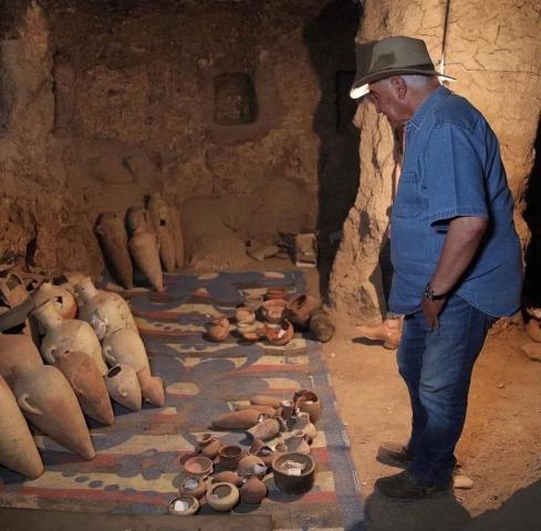 زاهي حواس