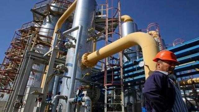 بـ1.5مليار دولار.. خطة «البترول» لإنشاء مشروع مجمع إنتاج السولار بأسيوط