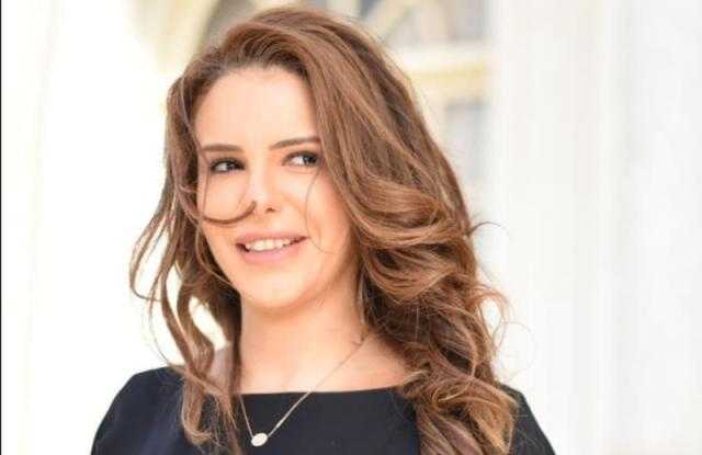 دنيا عبد العزيز تتواجد في شبرامنت من أجل «المداح»