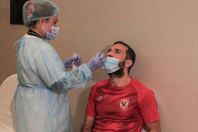 «يتم تصنيعه محليًا».. طبيب مناعة يوضح تفاصيل أحدث علاج لكورونا .. فيديو