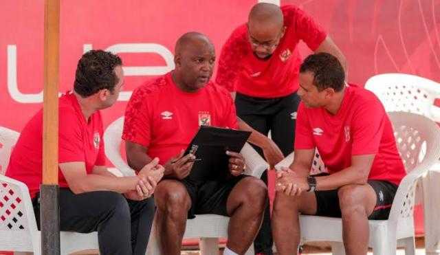 شبانة: مدرب الأهلي يطالب إدارة القلعة الحمراء بزيادة راتبه