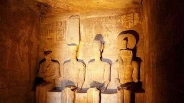 تعامد الشمس على أبو سمبل