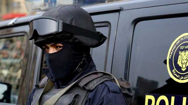 مصرع عنصر إجرامي في تبادل إطلاق نار مع الأمن بعد قتله مواطنا منعه من السرقة بسوهاج