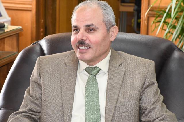  الدكتور ناصر مندور رئيس جامعة قناة السويس