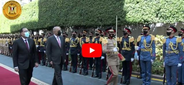 شاهد.. رئيس الوزراء يستقبل نظيره الأردني اليوم