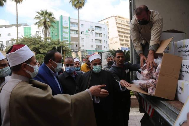 توزيع 2 طن لحوم لـ«صكوك الإطعام» على 2000 أسرة أولى بالرعاية بكفر الشيخ