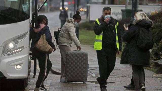 بريطانيا تستعد لإلغاء قوانين العزل الذاتي لـ «مرضى كورونا»