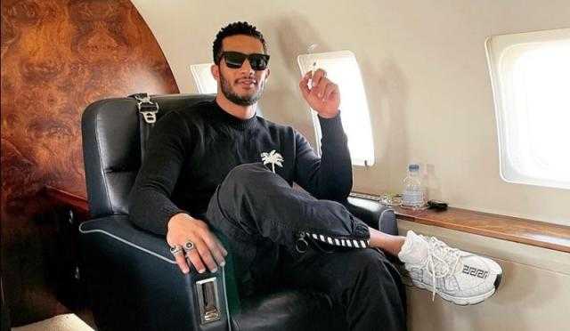 محمد رمضان يُثير الجدل في أحدث ظهور له من طائرته الخاصة