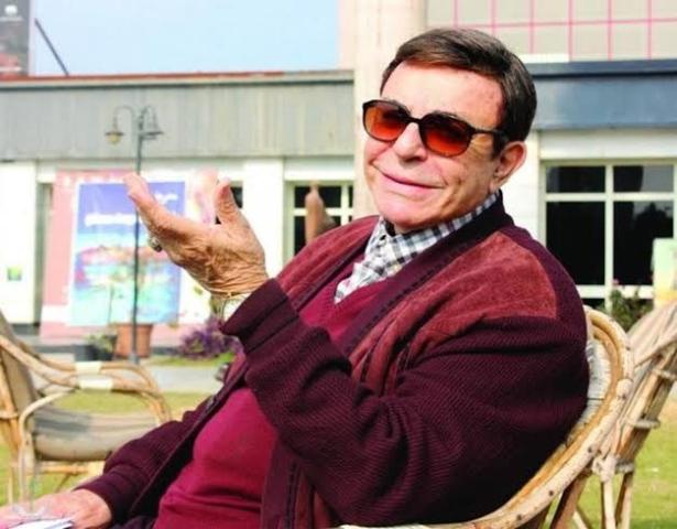 «أدعوا له».. طارق الشناوي يكشف التطورات الصحية لـ سمير صبري