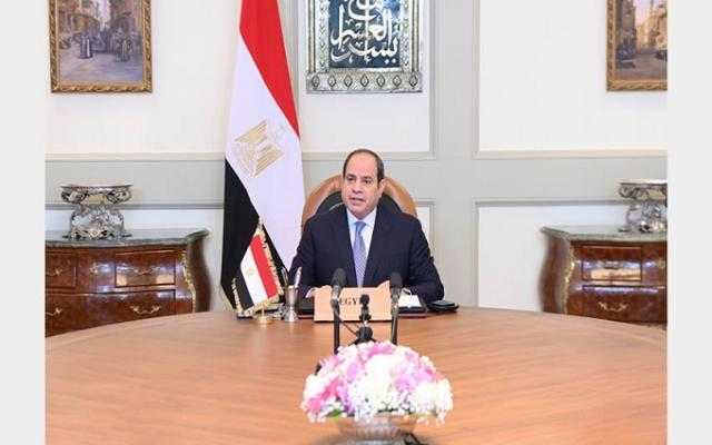 السيسي يتوجه إلى مقر إقامته بالكويت