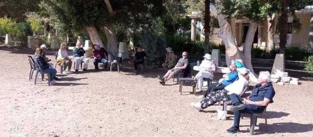 وفد سياحي متعدد الجنسيات يزور «بني حسن» بالمنيا