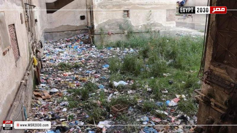 القمامة المتراكمة