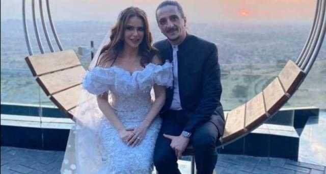 «ربنا يدوم السعادة بينكم».. عبير صبري تهنئ دنيا عبد العزيز بعقد قرانها