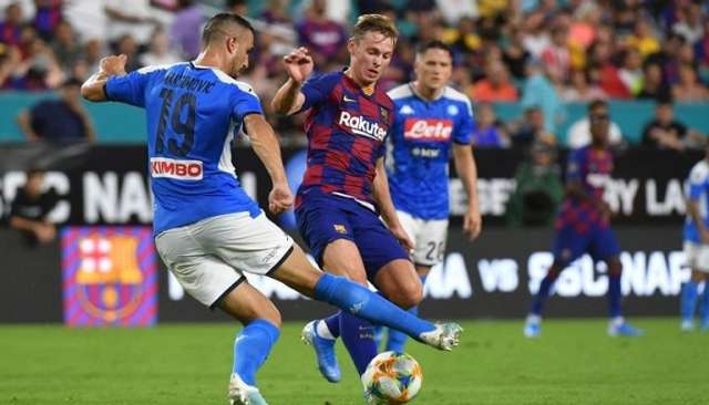 برشلونة ونابولي