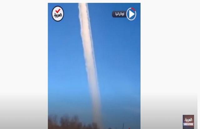 لحظة إطلاق دفعة صواريخ أوكرانية رداً على الهجوم الروسي.. فيديو