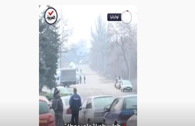 طوابير طويلة أمام محطات الوقود في أوكرانيا بعد الغزو الروسي - فيديو