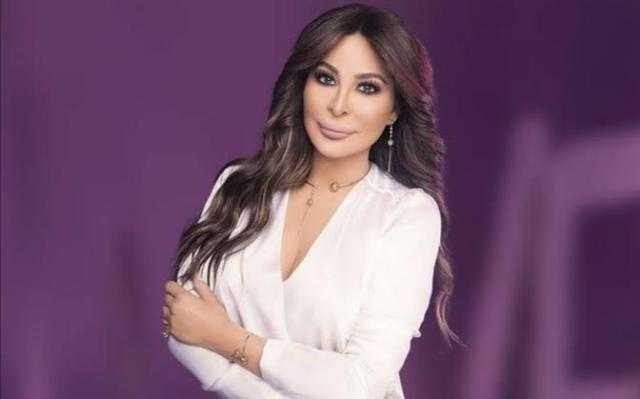 إليسا تطالب المسؤولين بإجلاء اللبنانيين المقيمين فى أوكرانيا