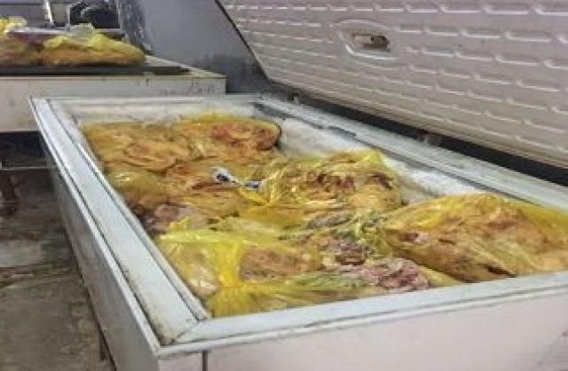 ضبط قرابة 2.5 طن لحوم مجهولة المصدر داخل مفرمة بدون ترخيص بالمرج