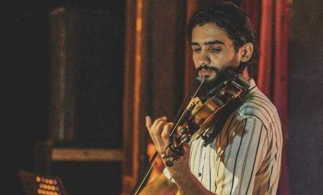 حفل موسيقي لـ محمد عادل في أسوان مع «بلاك تيما».. اليوم