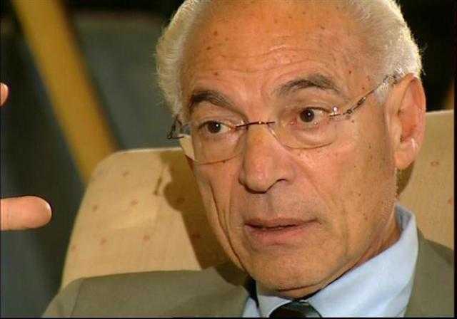 فاروق الباز: «والدي هو من علم الشيخ الشعراوي»