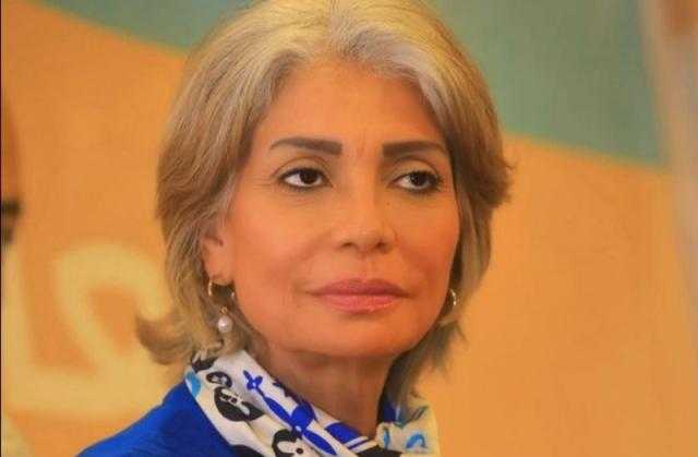 إيمان العاصي لـ سوسن بدر: «تستاهلي كل الجوائز»