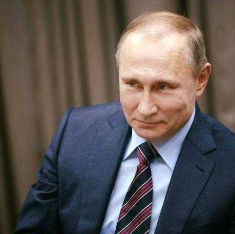 الرئيس الروسي يؤكد استمرار بلاده في التصدي لـ «النازية»