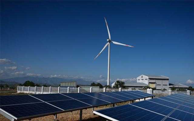 منح التراخيص الصناعية للمنشآت العاملة في الطاقة المتجددة بالسعودية