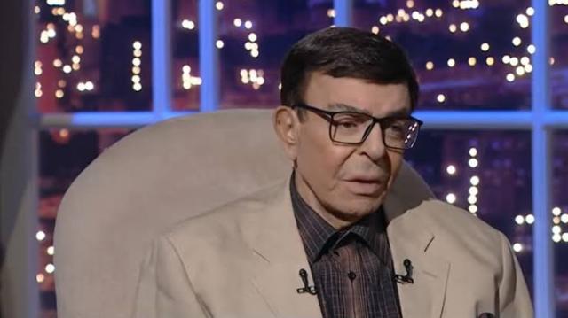 سمير صبري: «عمري ما تأخرت على حد.. قفوا بجانبي وساعدوني»