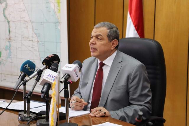 القوى العاملة: تعيين 2688 شابًا منهم 29  «قادرون  باختلاف» بالمنوفية