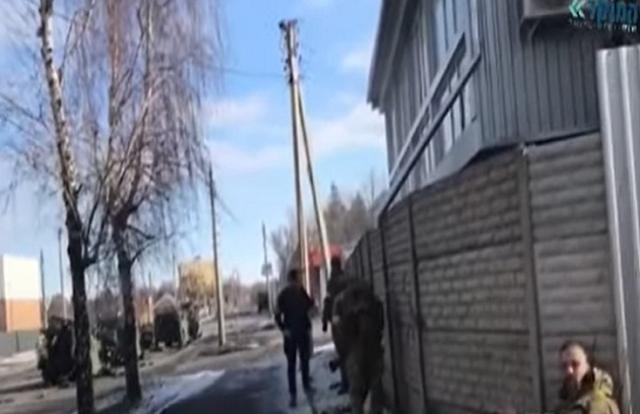 شاهد.. حرب شوارع في خاركيف ثاني أكبر مدن أوكرانيا