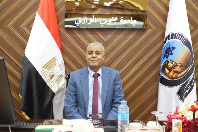 إنشاء معمل مشترك لإجراء تحاليل الكشف عن المخدرات بجامعة جنوب الوادي