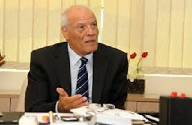 الدكتور عبدالحي عبيد