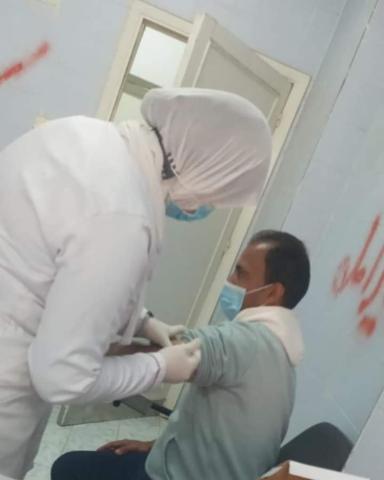 تحصين المواطنين ضد كورونا بجنوب بني سويف