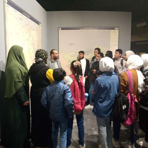 تركيب لوحات إرشادية بلغة الإشارة بمتحف كفر الشيخ