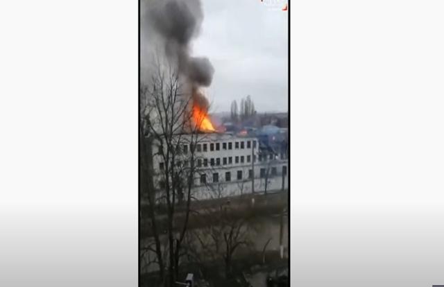 قصف عنيف على إحدى المستشفيات بخاركيف «فيديو»