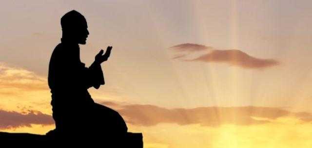 النشرة الدينية.. شارك في مسابقة الأوقاف.. بشرى لخطباء المكافأة.. هل صوت المرأة عورة؟.. وخدمة مجانية لتحديد القبلة