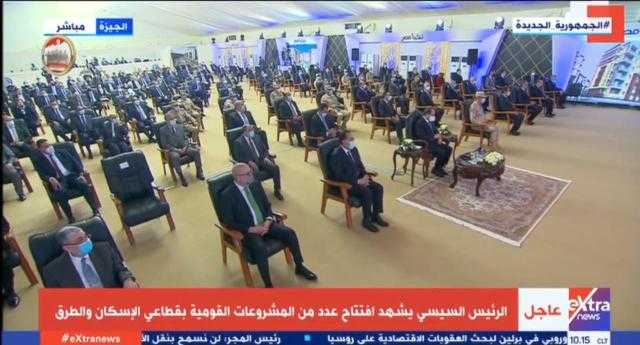 السيسي يستمع إلى آيات من القرآن الكريم قبيل افتتاح عدد من مشروعات الإسكان والطرق