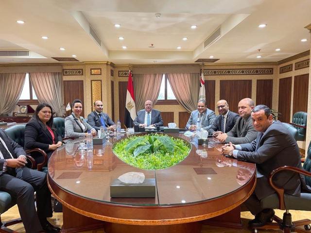 التنسيقية شباب الأحزاب تلقي رئيس الجهاز المركزي للمحاسبات