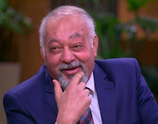سامي مغاوري يمر  بوعكة صحية ونجله يطلب الدعاء