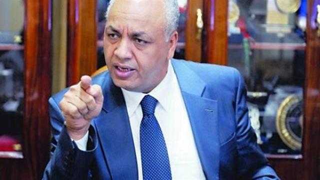 مصطفى بكري: «اللي بياخد 10 جنيه دلوقتي مش هيلاقيها بعدين»