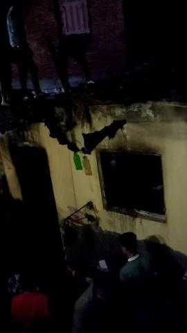 شاهد.. لحظة حريق منزل في قرية بالشرقية