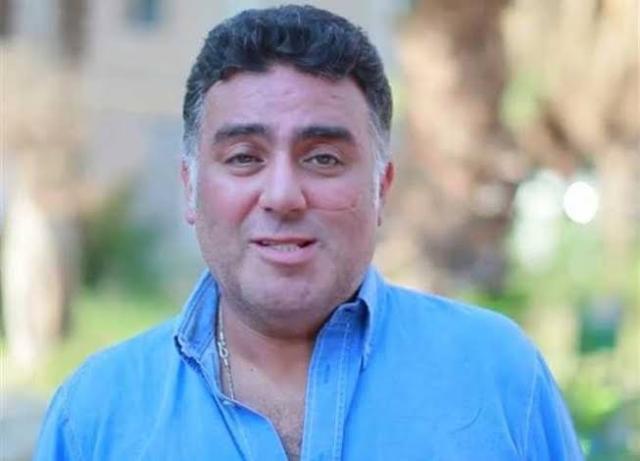 تامر حبيب يرد على منتقدي ارتدائه «حلق»