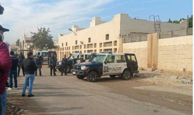 انتشار أمني مكثف بمحيط «جنايات الجيزة» استعدادا لمحاكمة كريم الهواري