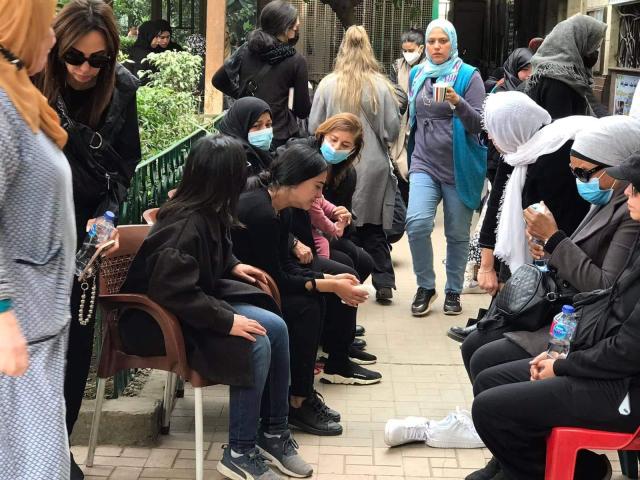 بكاء وحسرة .. نجوم المجتمع يشيعون جثمان الفنان الشاب إياد داوود
