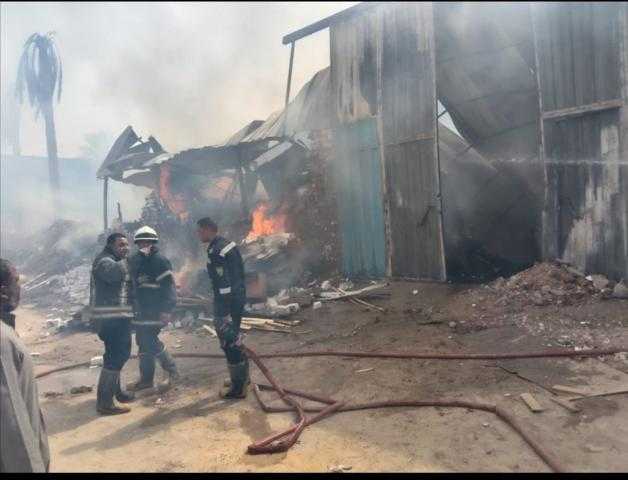 بالأسماء.. 6 مصابين في حريق مخزن أخشاب بالمرج