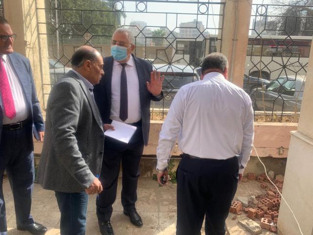 وزير الزراعة فى زيارة مفاجئة