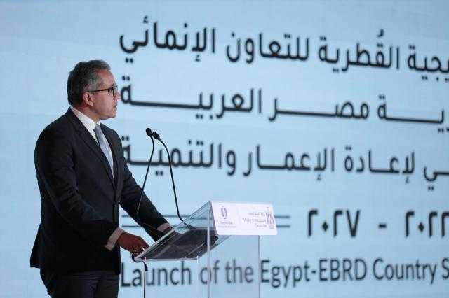 «العناني»: العنصر البشرى هو أحد أهم مقومات السياحة في مصر