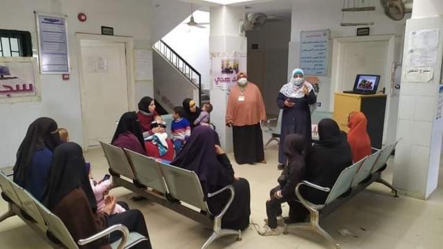 قافلة طبية مجانية فى عزبة معجون ببنى سويف.. صور